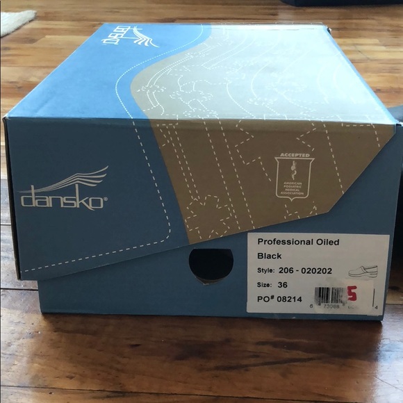 Dansko Shoes - Picture 5 of 6